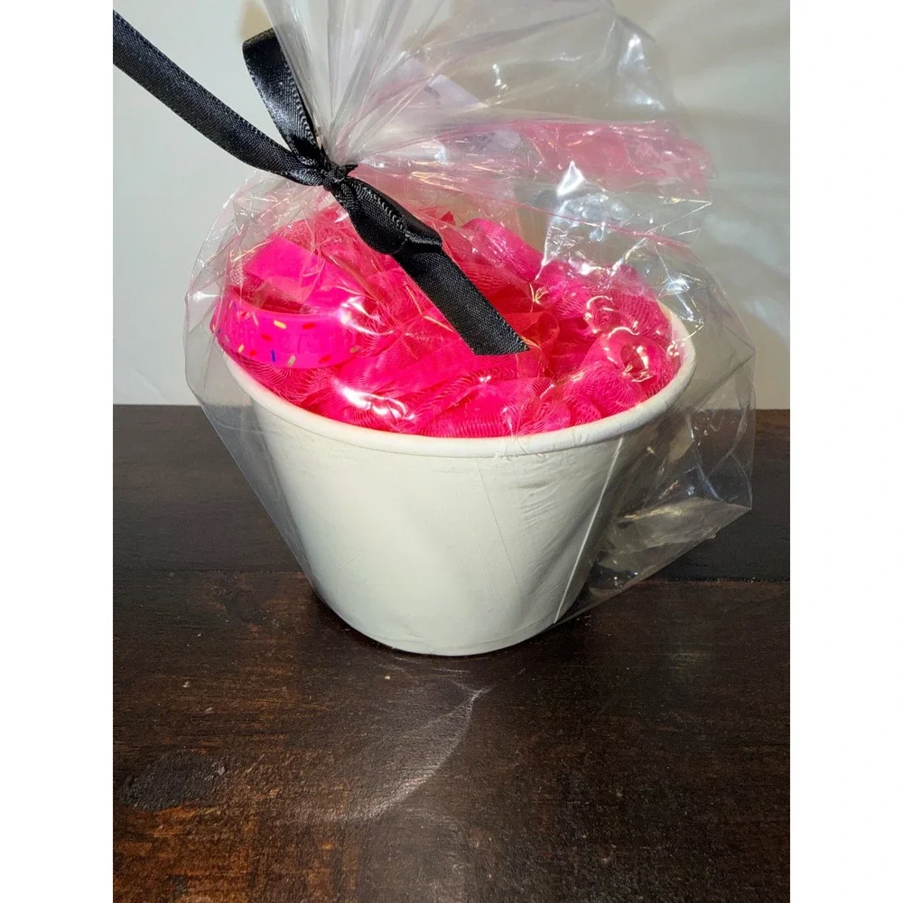 Bath‎ & Body Works Milk Bar Gift Set Pink Loofah & Wristband in Branded Tub New